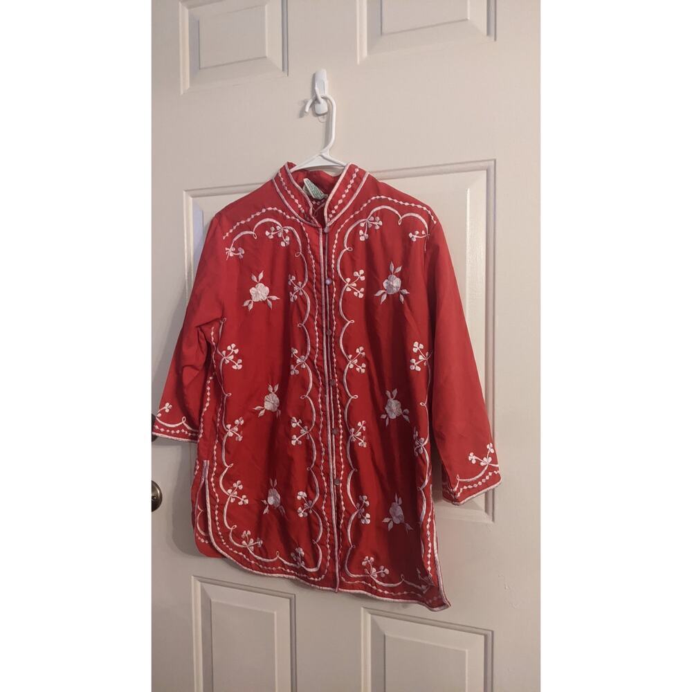 Caro of Honolulu Red Embroidered Button Down Shirt, Medium, Vintage
